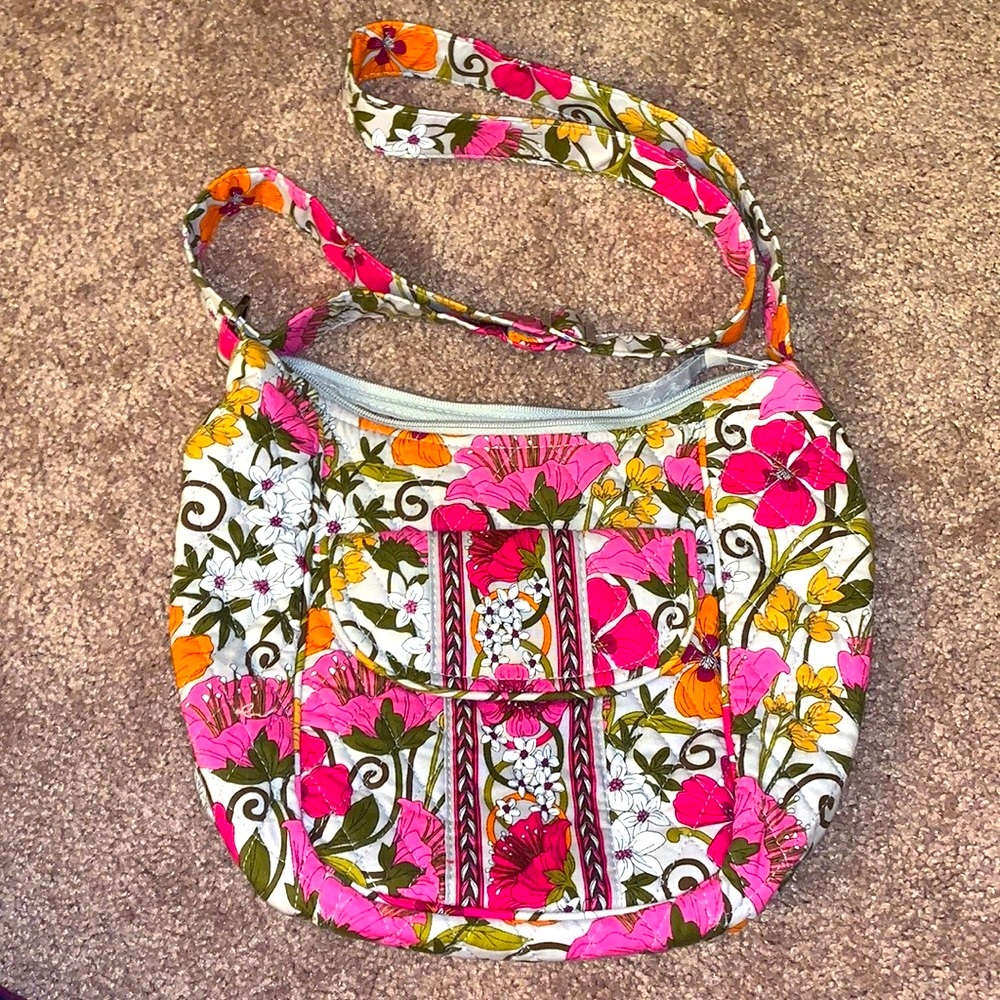 👛Beautiful Vera Bradley Crossbody Purse